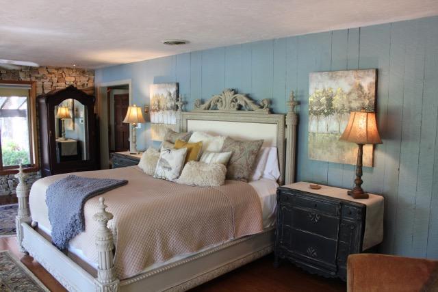 The At White Oak 5*