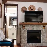 The Inn At White Oak